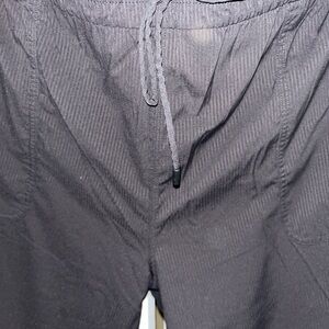 Black Lululemon studio capris